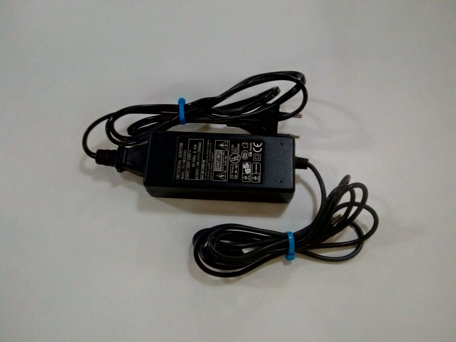 New 9V DC 2000mA MOD. FJ-SW2545XY Switching Adaptor Power Supply - Click Image to Close